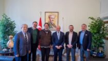 Ezeli rekabet değil ebedi dostluk