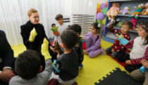 DEÜ’DEN DEPREMZEDE ÇOCUKLAR İÇİN KREŞ HİZMETİ