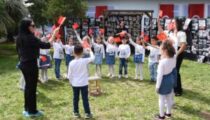 FOÇA BELEDİYESİ ÇOCUK EVİ 23 NİSAN’I KUTLADI
