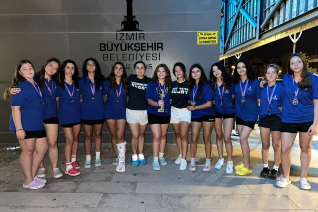 Büyükşehir’in takımları 4 kupa kazandı