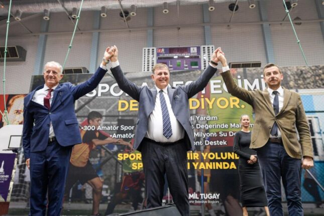 İzmir Büyükşehir’den amatör spor kulüplerine 22 milyon liralık can suyu