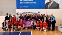 Her yerde kadın her yerde spor