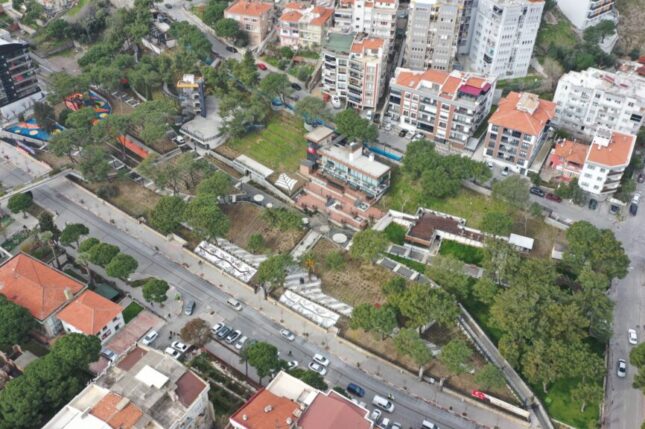 Bergama Çamlıpark Açıldı: Yıllardır Özlemle Beklenen Park, Halkla Buluştu
