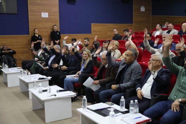 Aliağa Belediye Başkanı Serkan Acar, “Yatırım Yapan Bir Belediyeyiz”