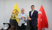Aliağaspor FK, Şampiyonluk Kupasını Aldı