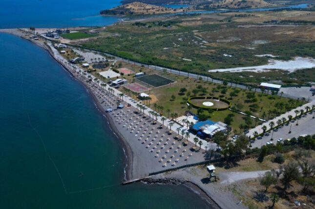 Aliağa Plajları Tatilcileri Ağırlamaya Hazır