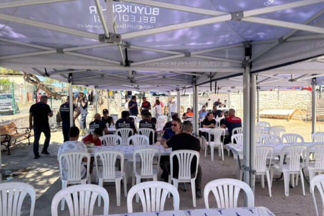 Büyükşehir yangının yaralarını sarmak için tüm gücüyle sahada